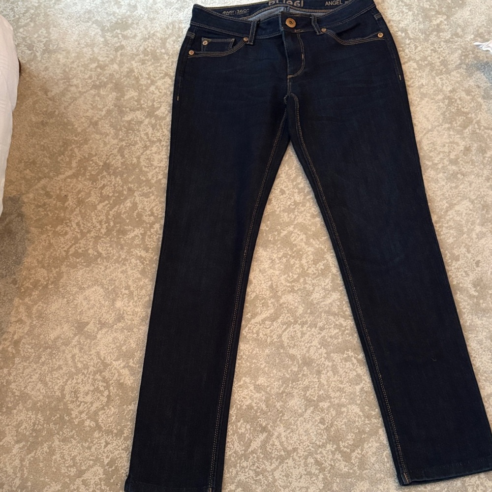 DL1961 Angel Women's Dark Blue Skinny Jeans size 26.